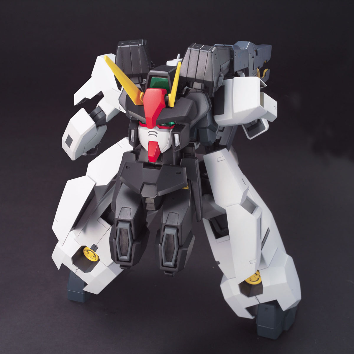 1/100 GN-008 Seravee Gundam | GunplaCentral